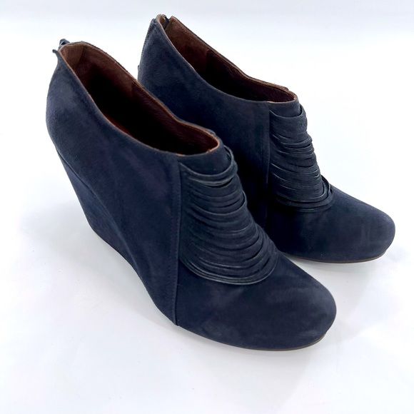 COCLICO SHOES Navy Blue SUEDE FRINGE WEDGE BOOTIES size 38.5 US 8 - Picture 16 of 16
